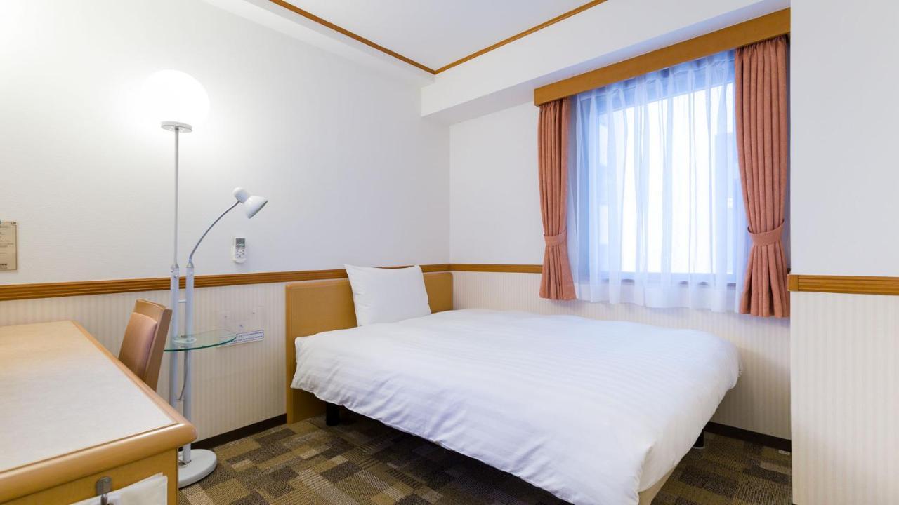 Toyoko Inn Tokyo Tozai-Sen Nishi-Kasai Экстерьер фото