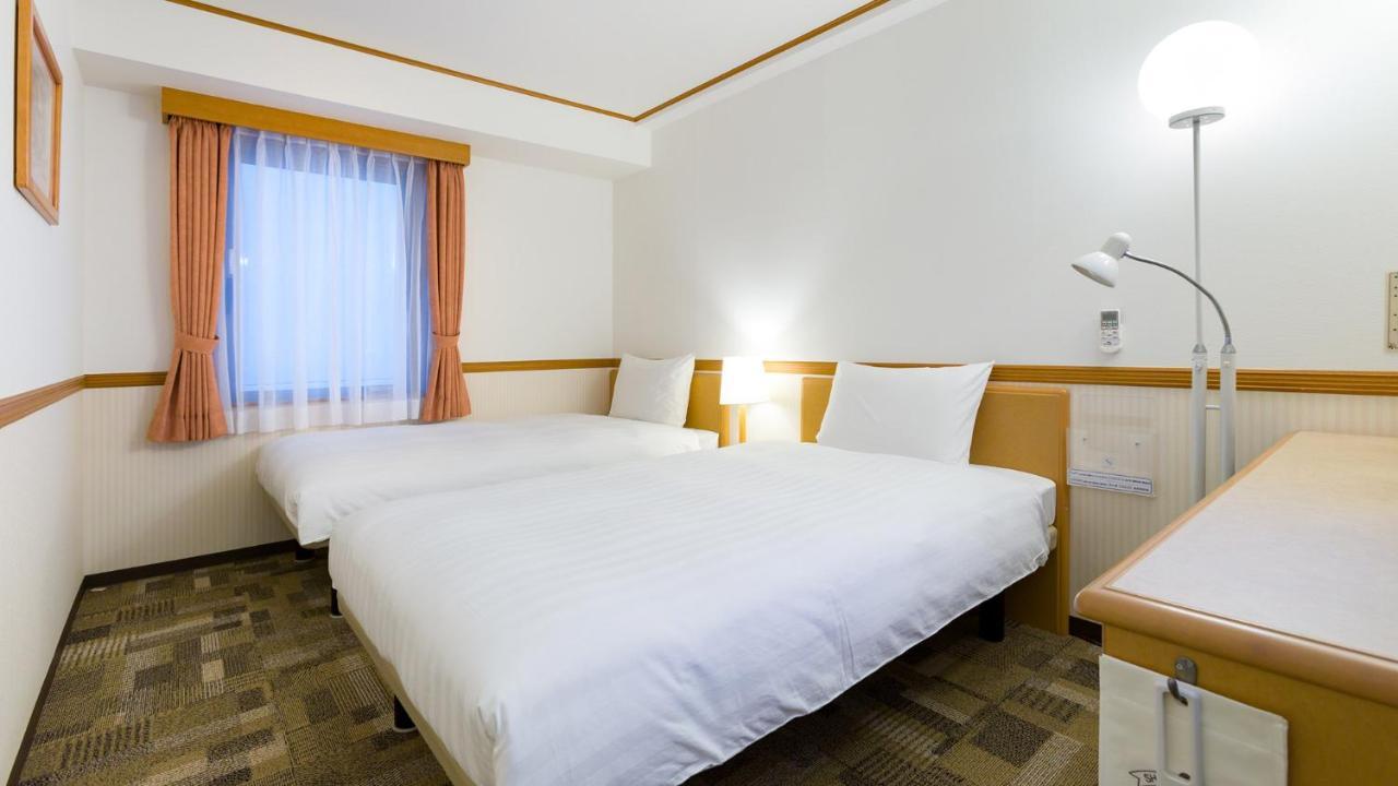 Toyoko Inn Tokyo Tozai-Sen Nishi-Kasai Экстерьер фото