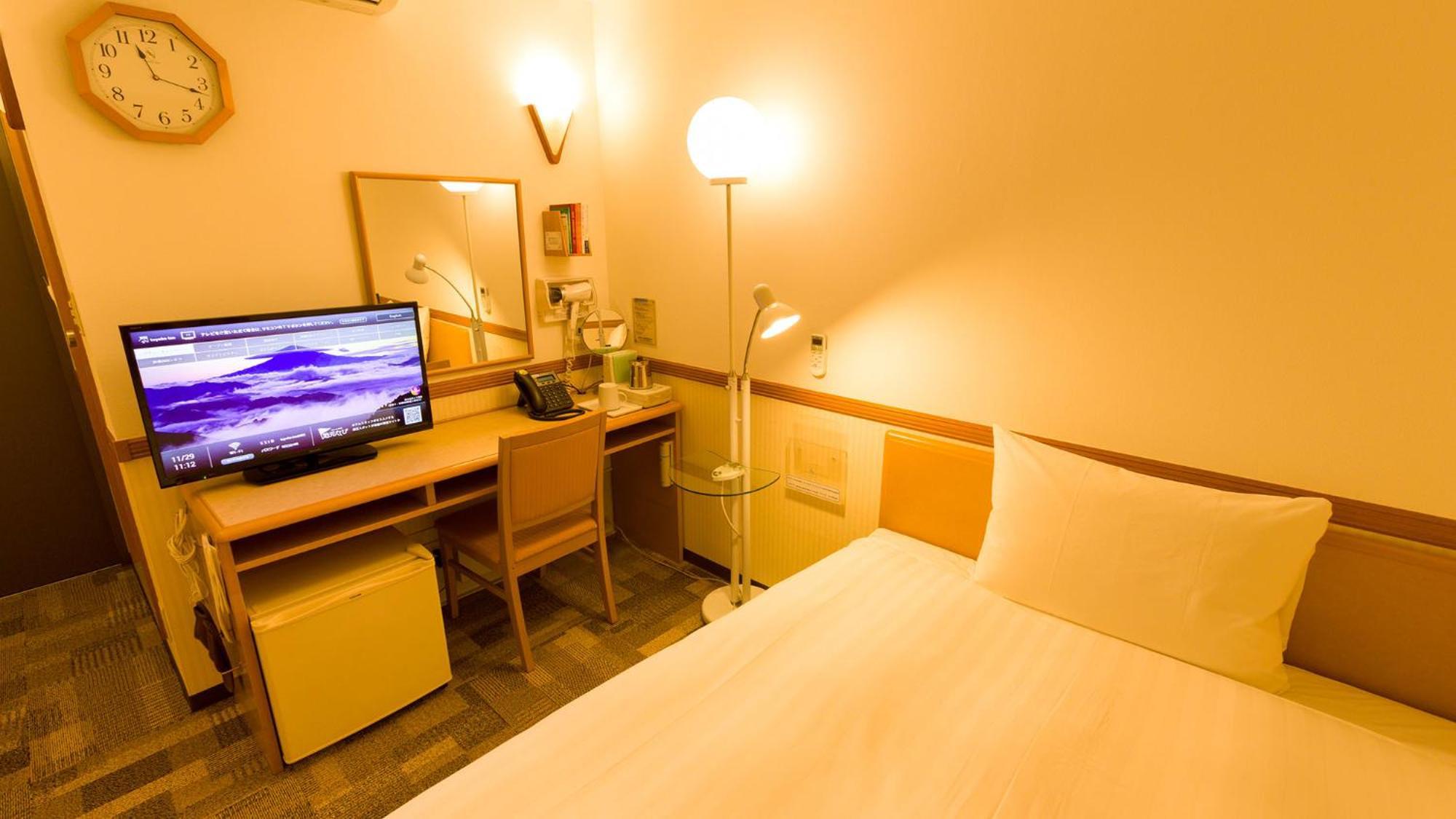 Toyoko Inn Tokyo Tozai-Sen Nishi-Kasai Номер фото