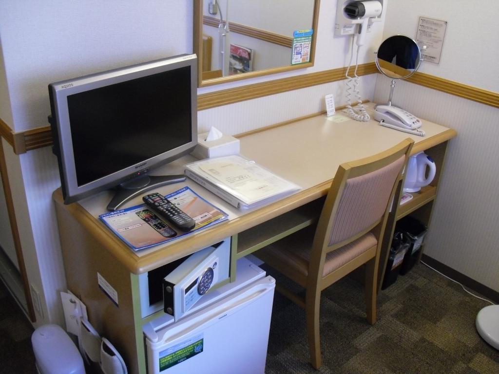 Toyoko Inn Tokyo Tozai-Sen Nishi-Kasai Экстерьер фото